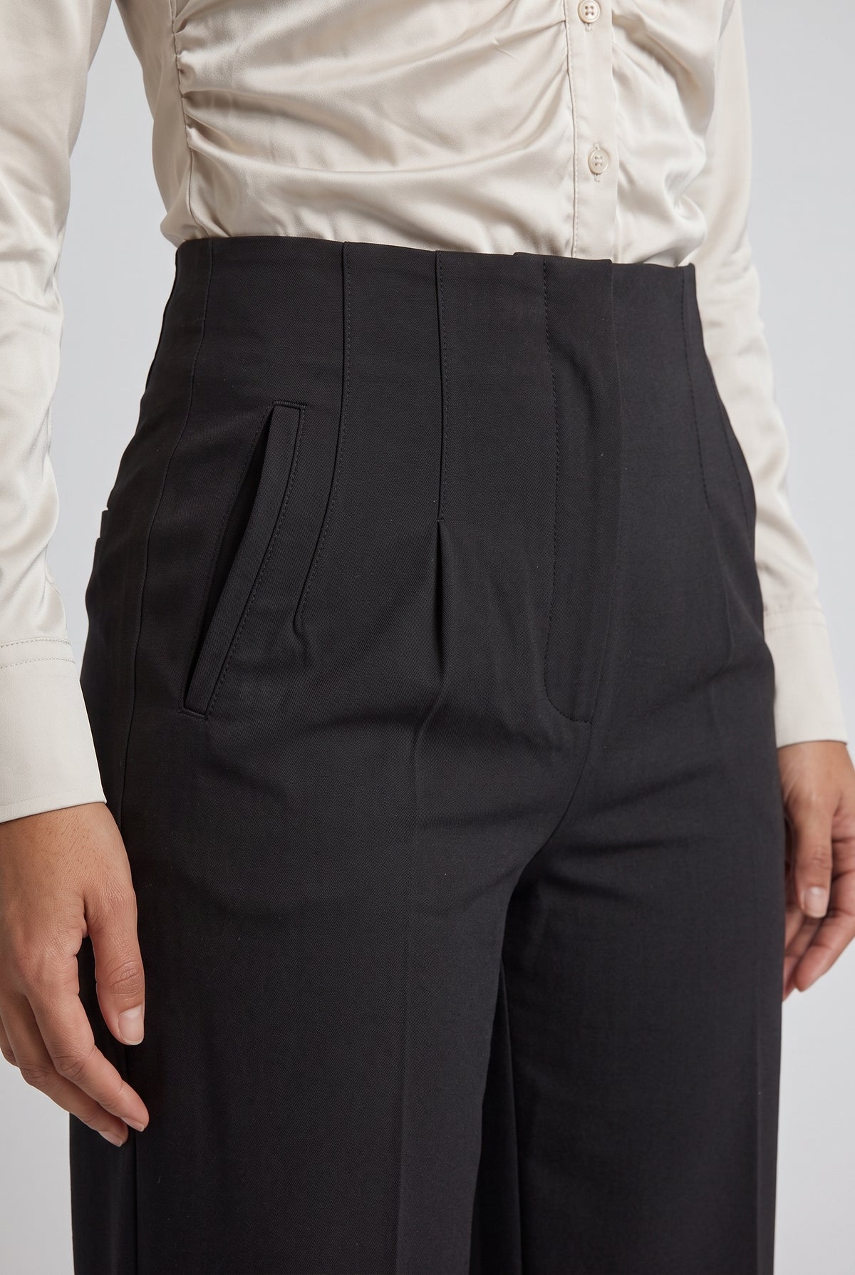 Pantalón Sastre de Tiro Alto con Cintura Estructurada
