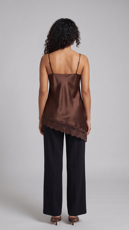 Blusa Satin Escote Recto y Encaje