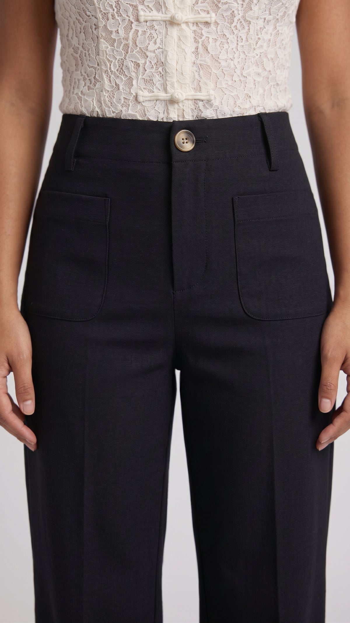Pantalón Wide-Leg con Bolsillos de Parche Frontales