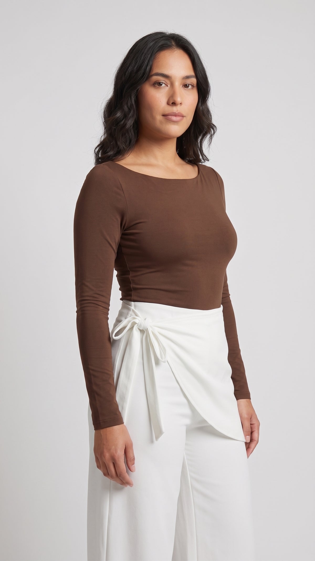 Pantalón de Pierna Ancha con Panel Cruzado Frontal