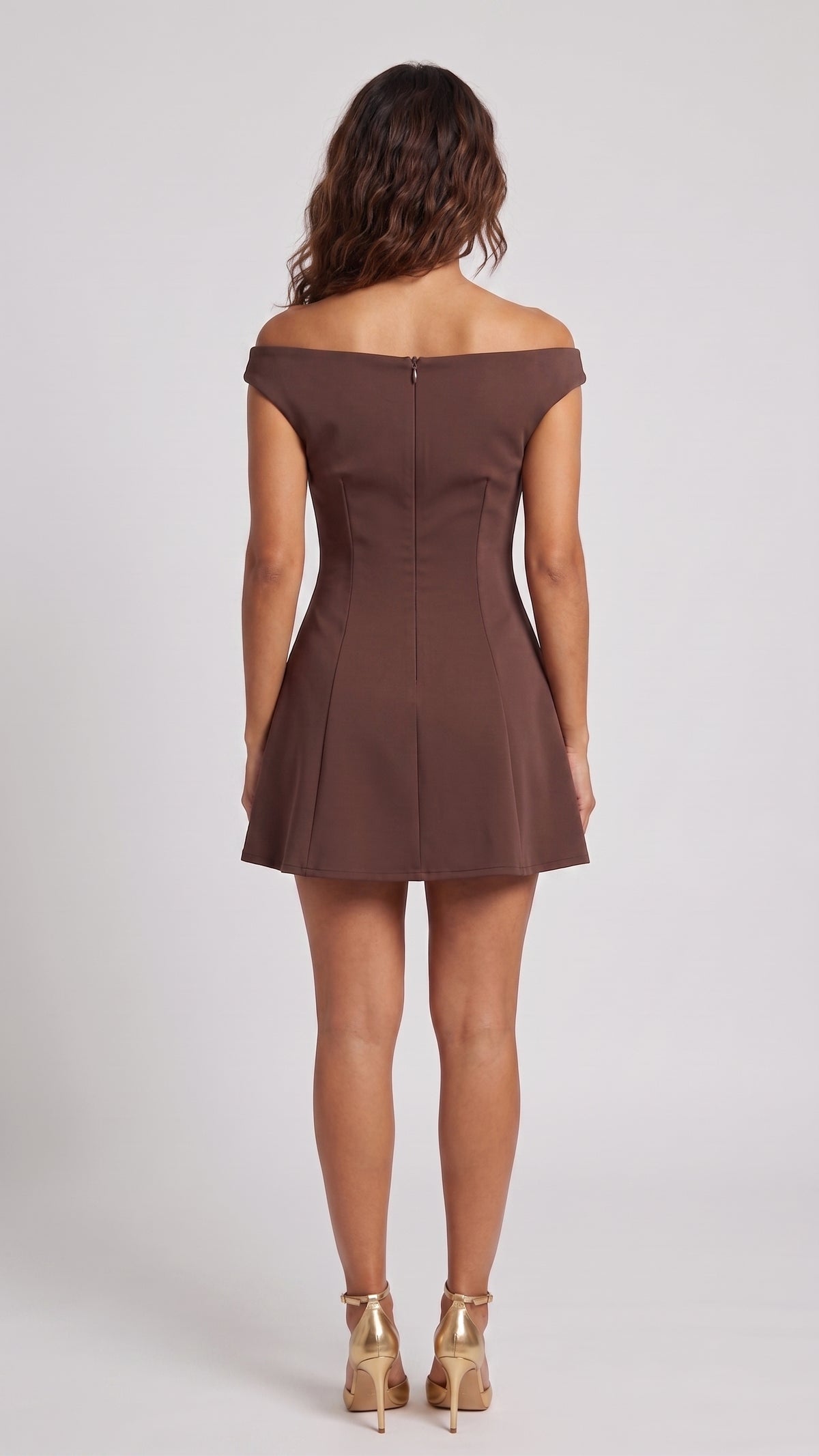 Vestido Mini con Escote Hombros Caídos