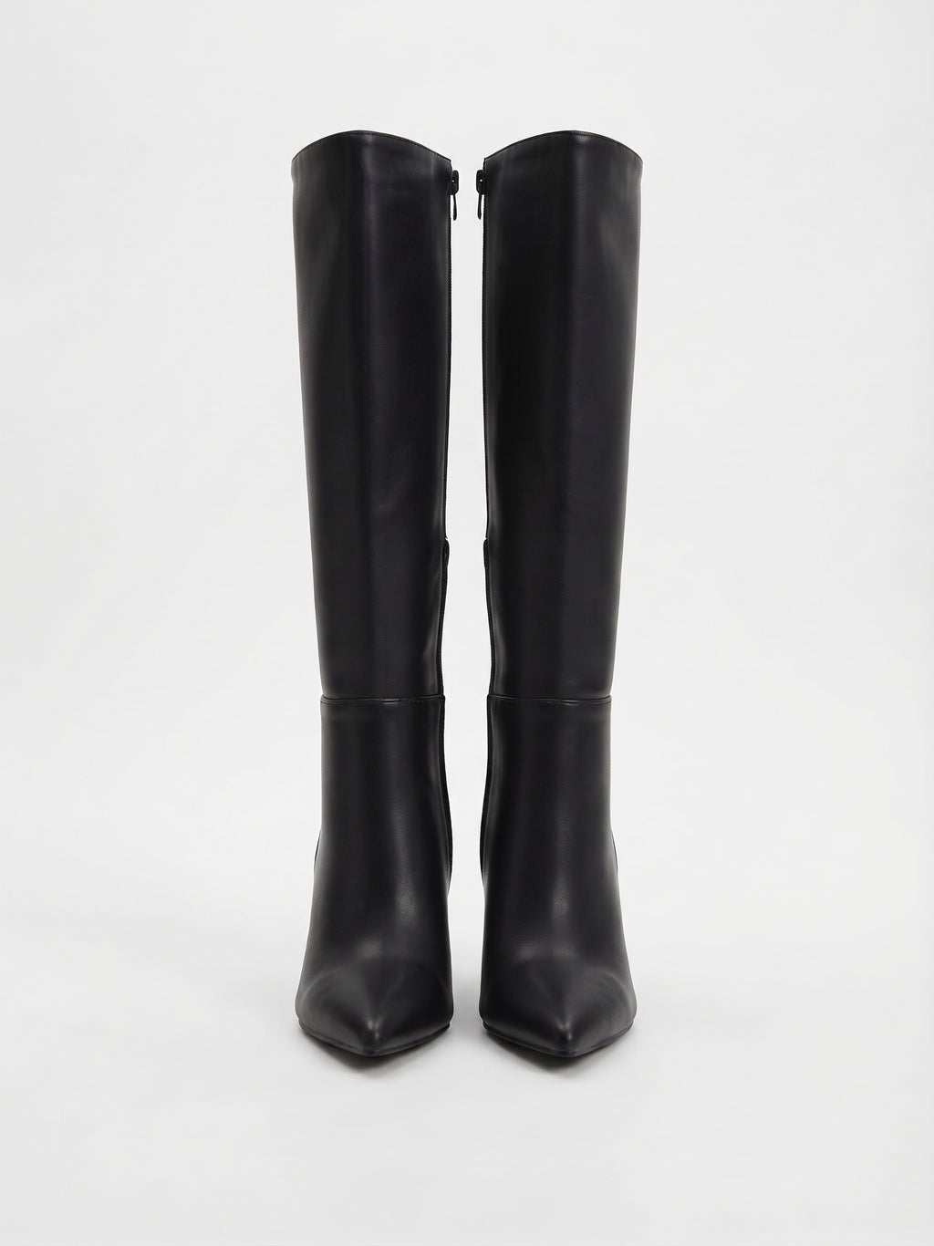 Botas Altas de Tacón Fino en Negro