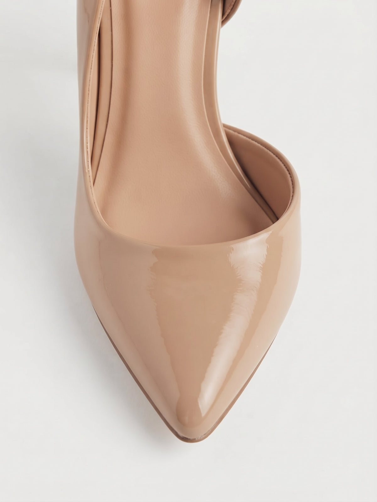 Zapatilla de Tacón Alto Nude de Charol