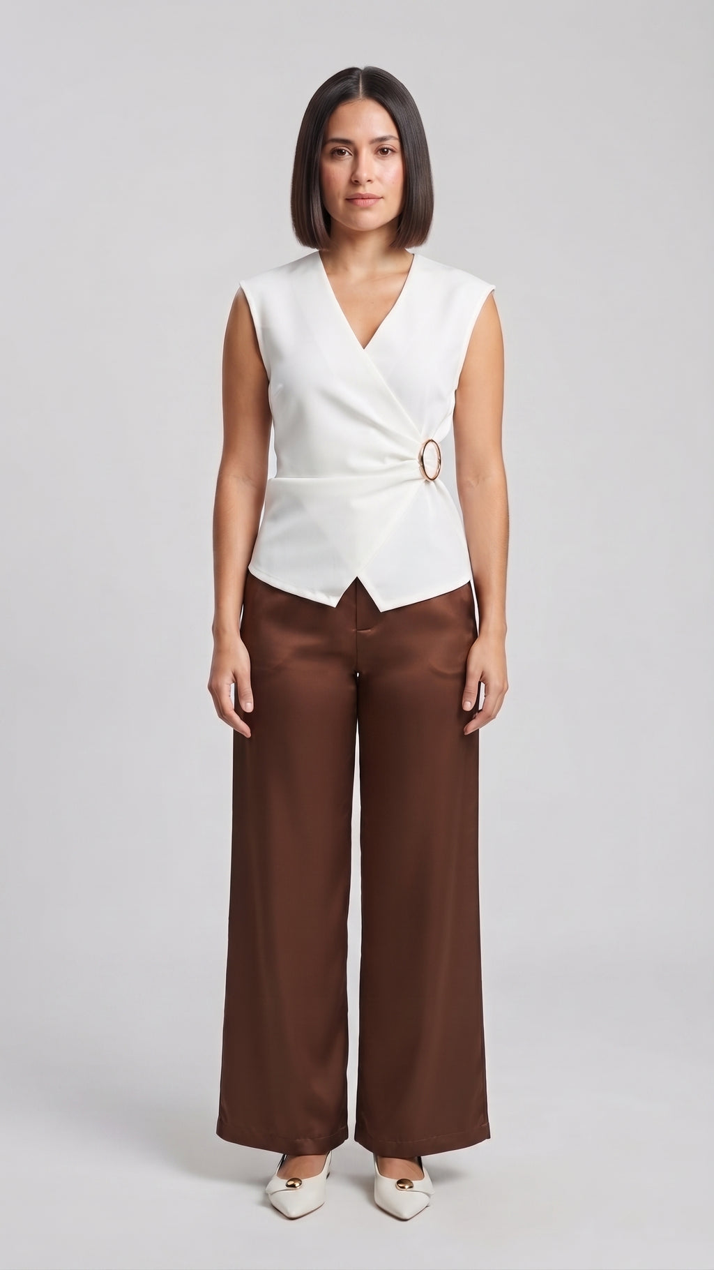 Blusa Estructurada Cruzada con Argolla Dorada