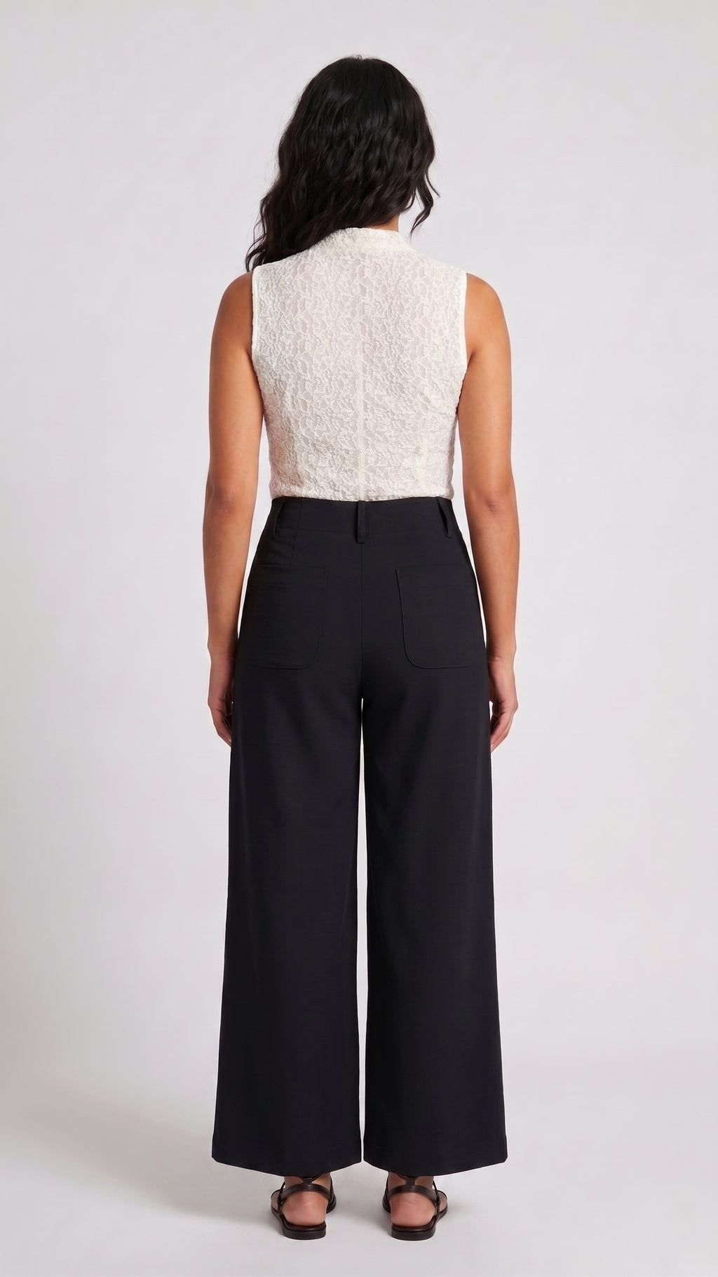 Pantalón Wide-Leg con Bolsillos de Parche Frontales